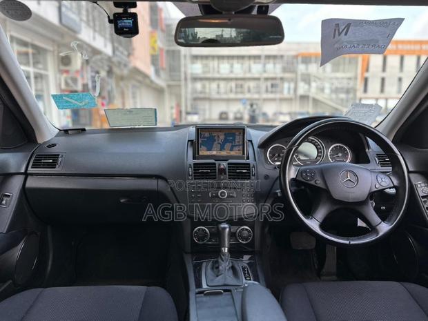 Mercedes-Benz C-Class 2009 Gray