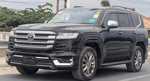 Toyota Land Cruiser 2024 Black