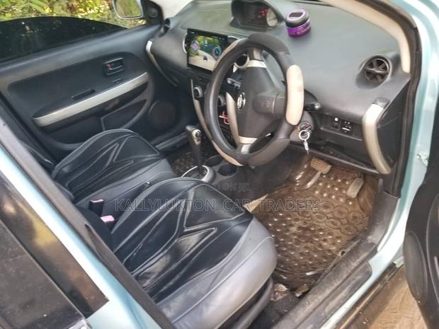 Toyota IST 2004 Blue