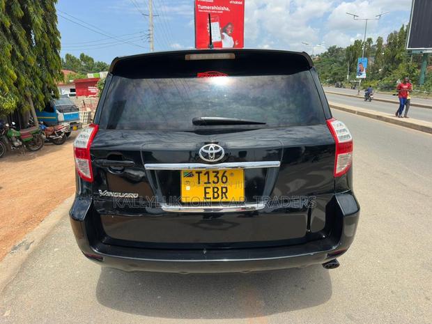 Toyota Vanguard 2008 Black