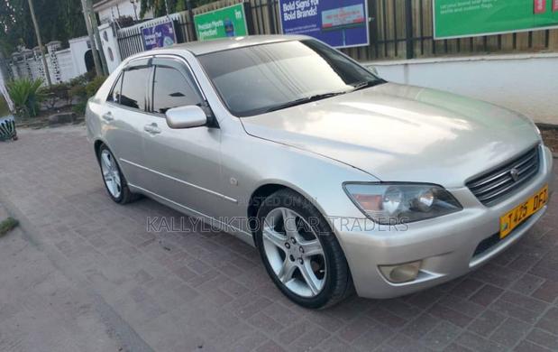 Toyota Altezza 2001 Silver
