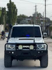 Toyota Land Cruiser 2016 White for sale