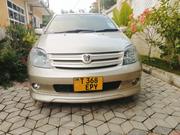 Toyota IST 2005 Beige for sale