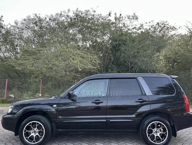 Subaru Forester 2004 Black