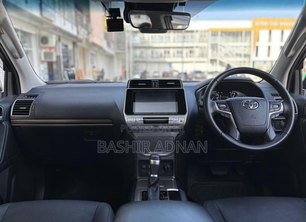 Toyota Land Cruiser Prado 2023 Black