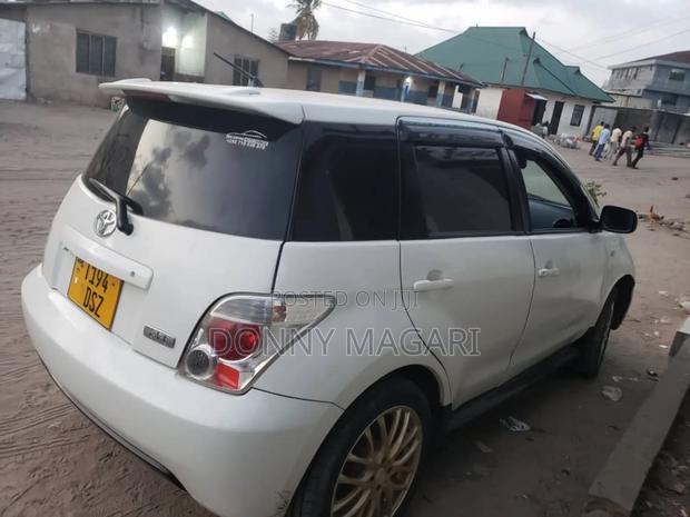 Toyota IST 2006 White