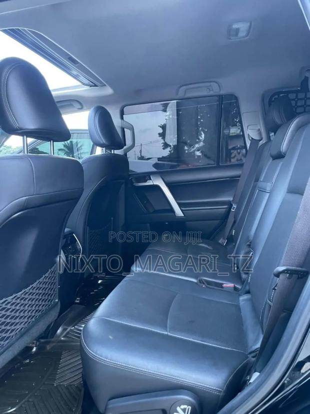 Toyota Land Cruiser Prado 2019 Black
