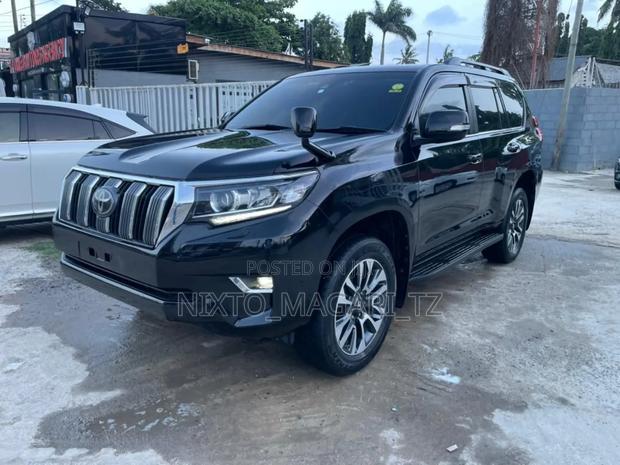 Toyota Land Cruiser Prado 2019 Black