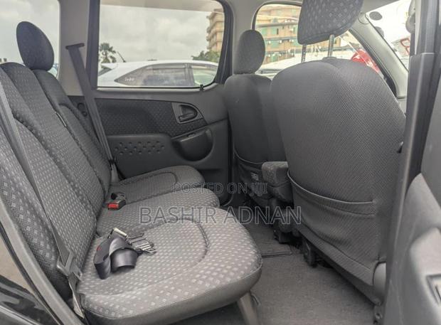 Toyota Fun Cargo 2002 Black