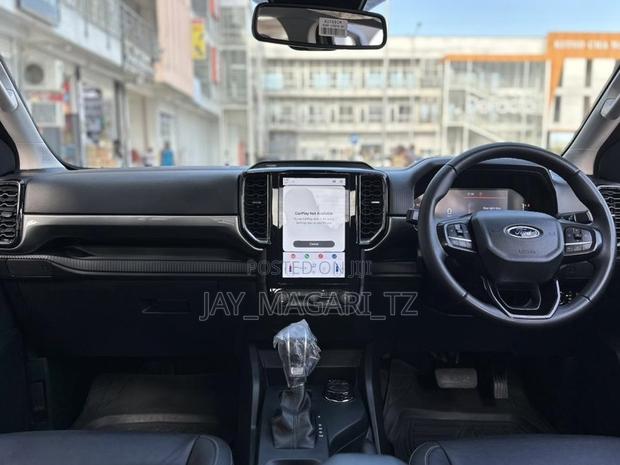 Ford Ranger Wildtrak 2024 Gray