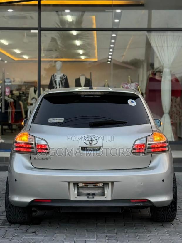 Toyota Blade 2006 Silver