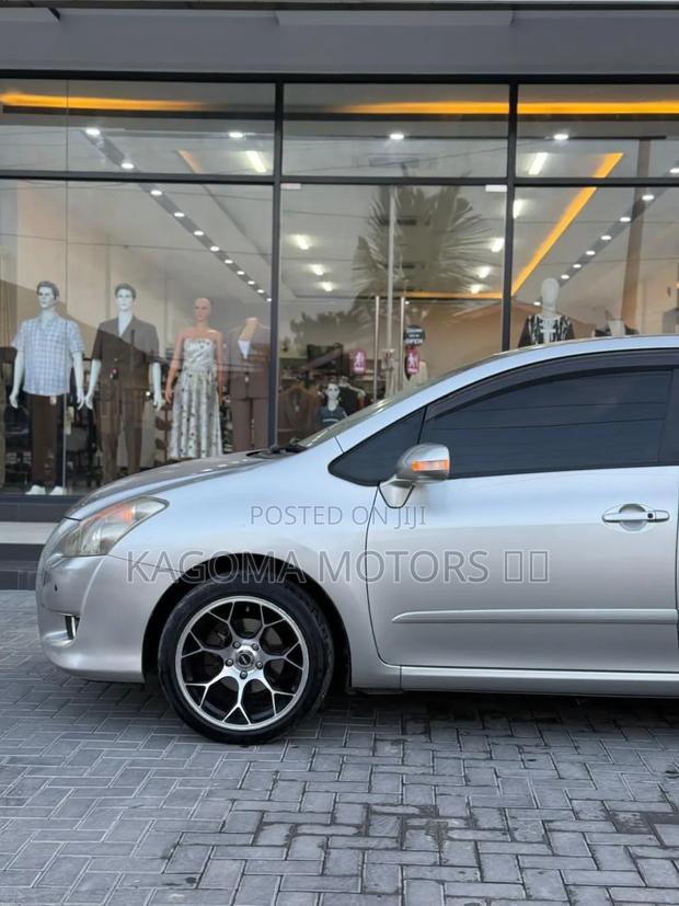 Toyota Blade 2006 Silver