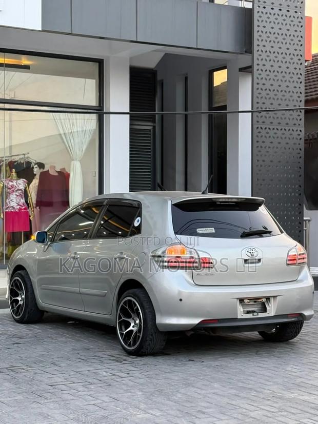 Toyota Blade 2006 Silver