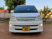 Toyota Noah 2006 White for sale