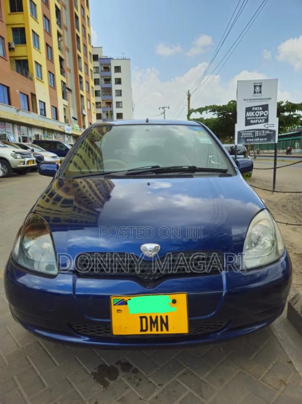 Toyota Vitz 1.0 FWD 5dr 2004 Blue