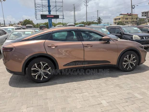 Toyota Crown 2023 Gray