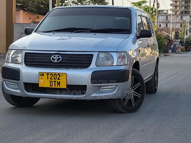 Toyota Probox 2003 Silver