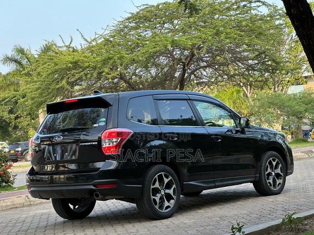 Subaru Forester 2015 Black