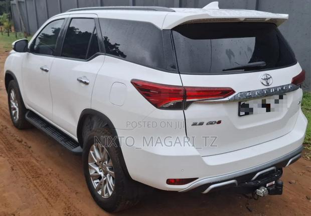 Toyota Fortuner 2022 White