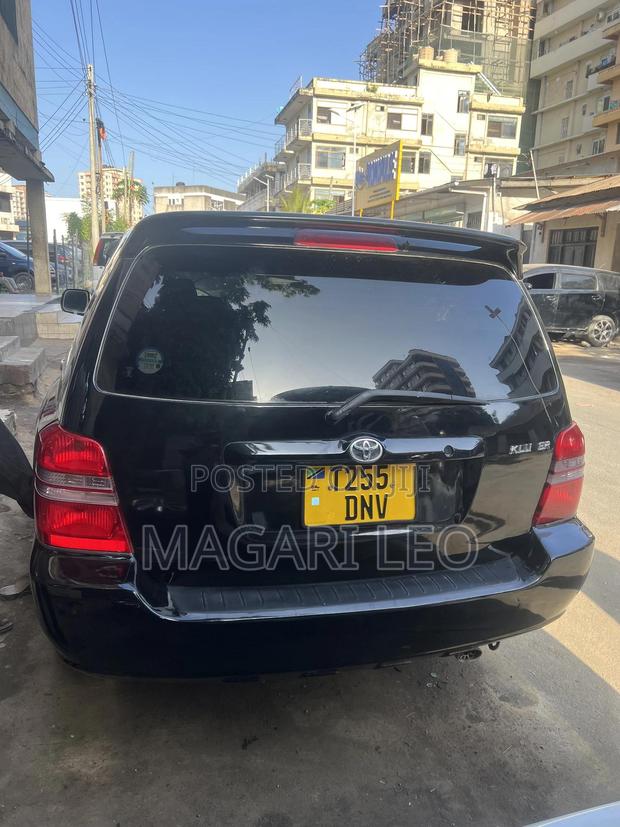 Toyota Kluger 2005 Black