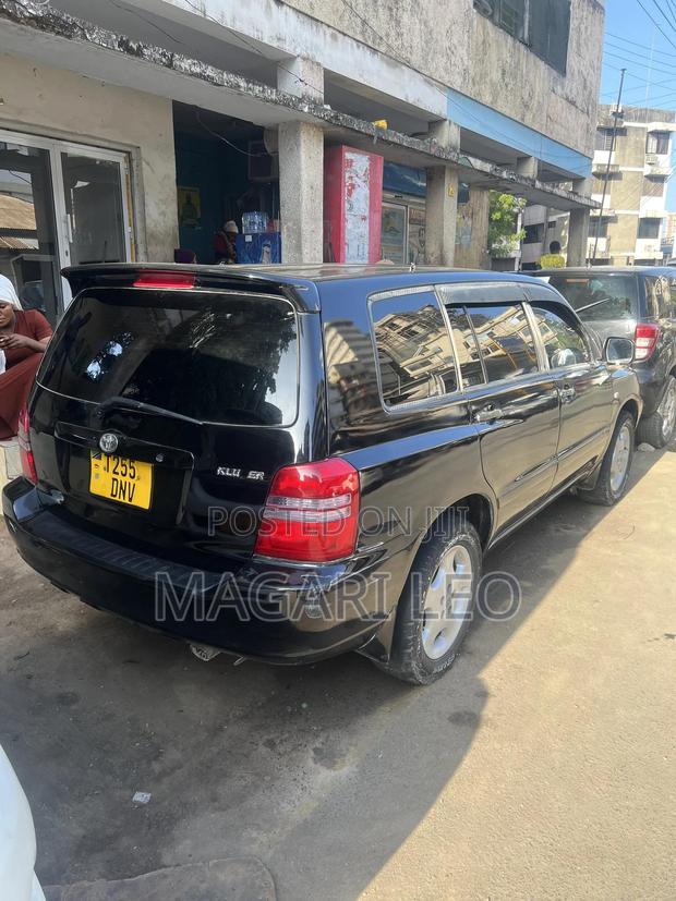 Toyota Kluger 2005 Black