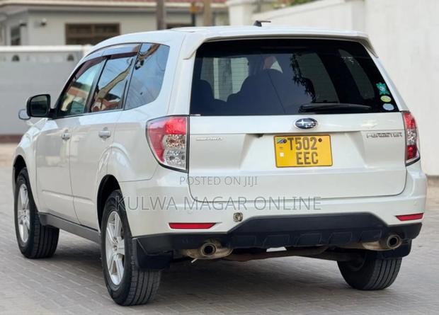Subaru Forester 2009 White