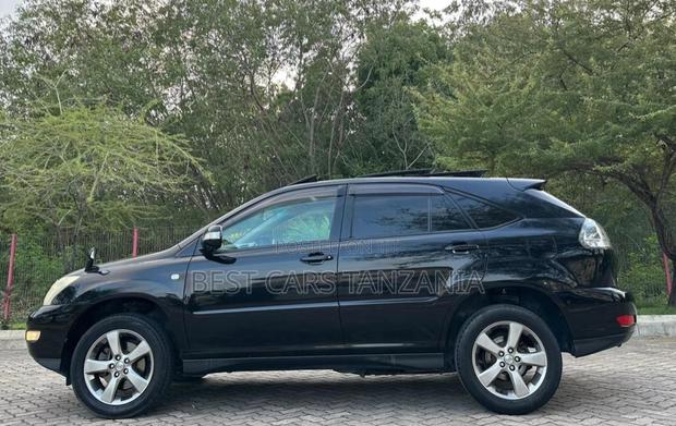 Toyota Harrier 2004 Black