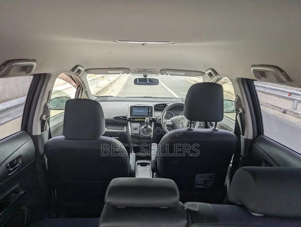 Toyota Wish 2012 Black