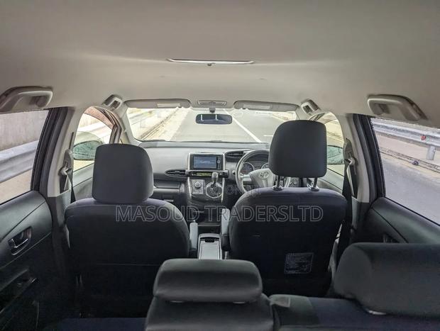Toyota Wish 2012 Black