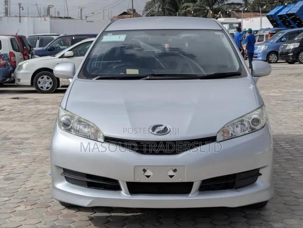 Toyota Wish 2010 Gray