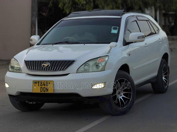 Toyota Harrier 2005 White