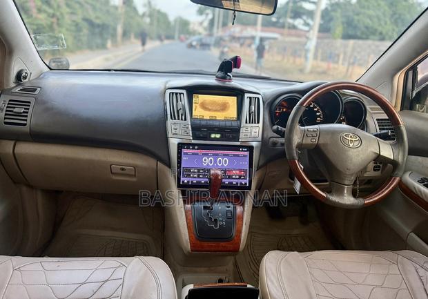 Toyota Harrier 2.4 2006 Maroon