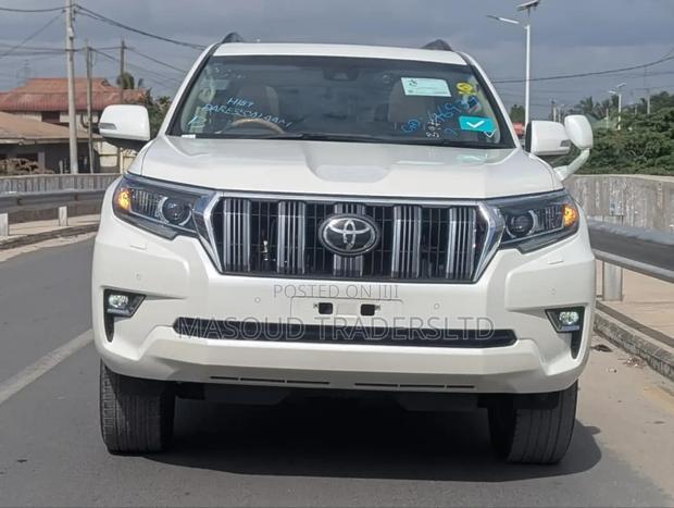 Toyota Land Cruiser Prado 4.0 Petrol TX 2021 White