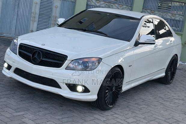 Mercedes-Benz C-Class 2009 White