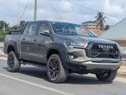 Toyota Hilux 2024 Gray for sale