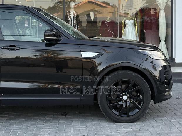 Land Rover Discovery 2017 Black