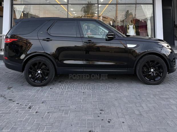 Land Rover Discovery 2017 Black