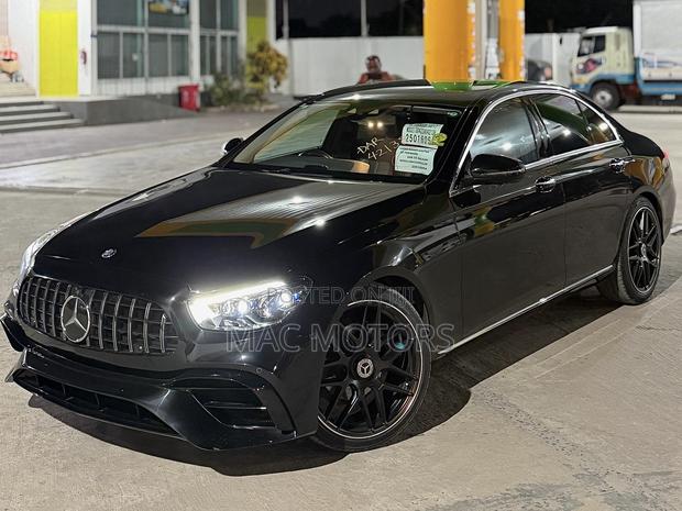 Mercedes-Benz E200 2021 Black