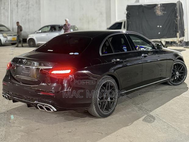 Mercedes-Benz E200 2021 Black