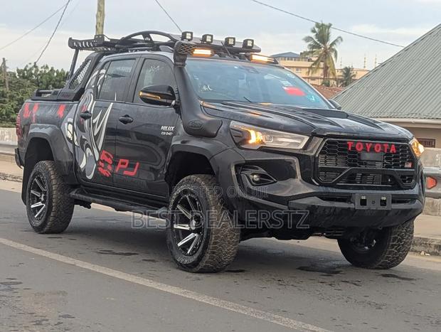 Toyota Hilux 2019 Black