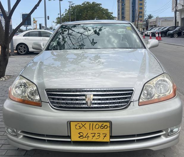 Toyota Mark II 2004 Silver