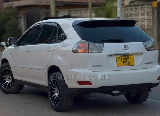 Toyota Harrier 2007 White