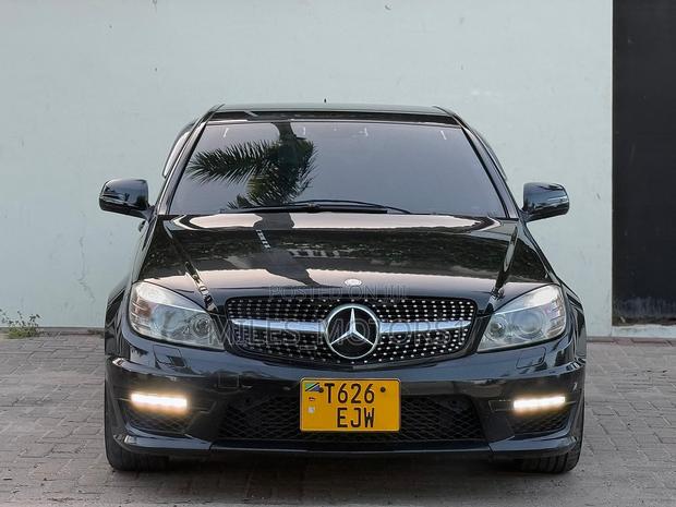 Mercedes-Benz C-Class 2009 Black