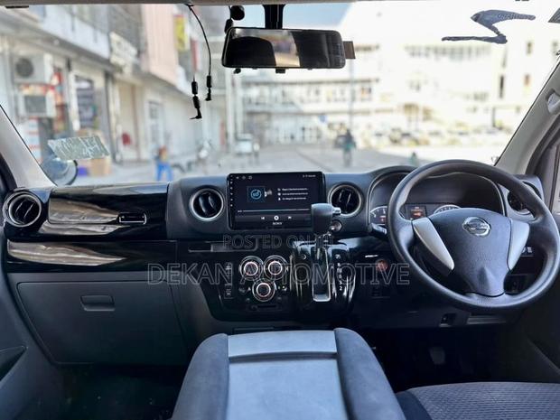 Nissan Caravan 2010 Black