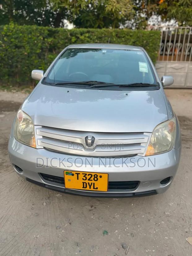 Toyota IST 2003 Gray