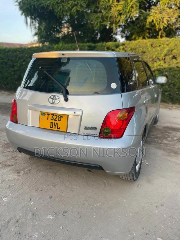 Toyota IST 2003 Gray