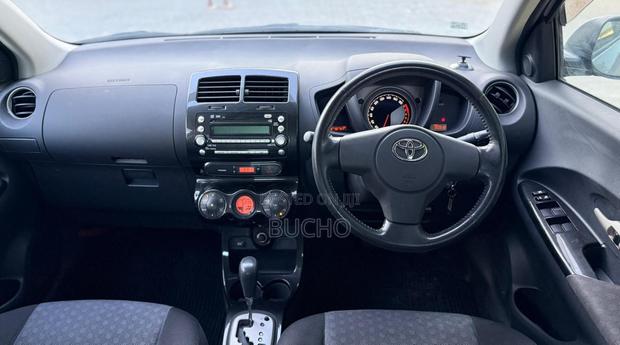 Toyota IST 2008 Silver
