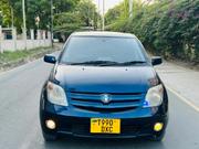 Toyota IST 2005 Blue for sale
