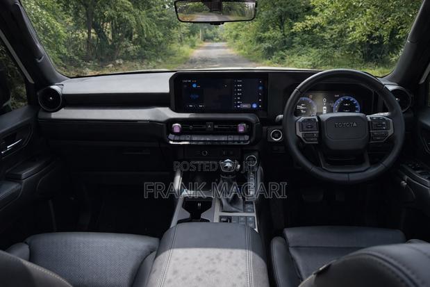 Toyota Land Cruiser Prado 2.8 2024 White