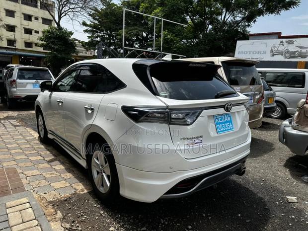 Toyota Harrier 2015 White